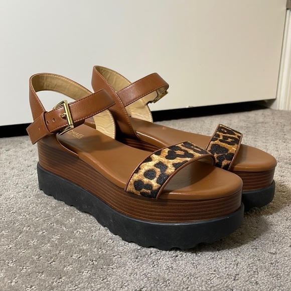 NWOB MICHAEL Michael Kors Marlon Leopard Calf Hair Leather Platform Sandals 6.5 - Picture 3 of 11